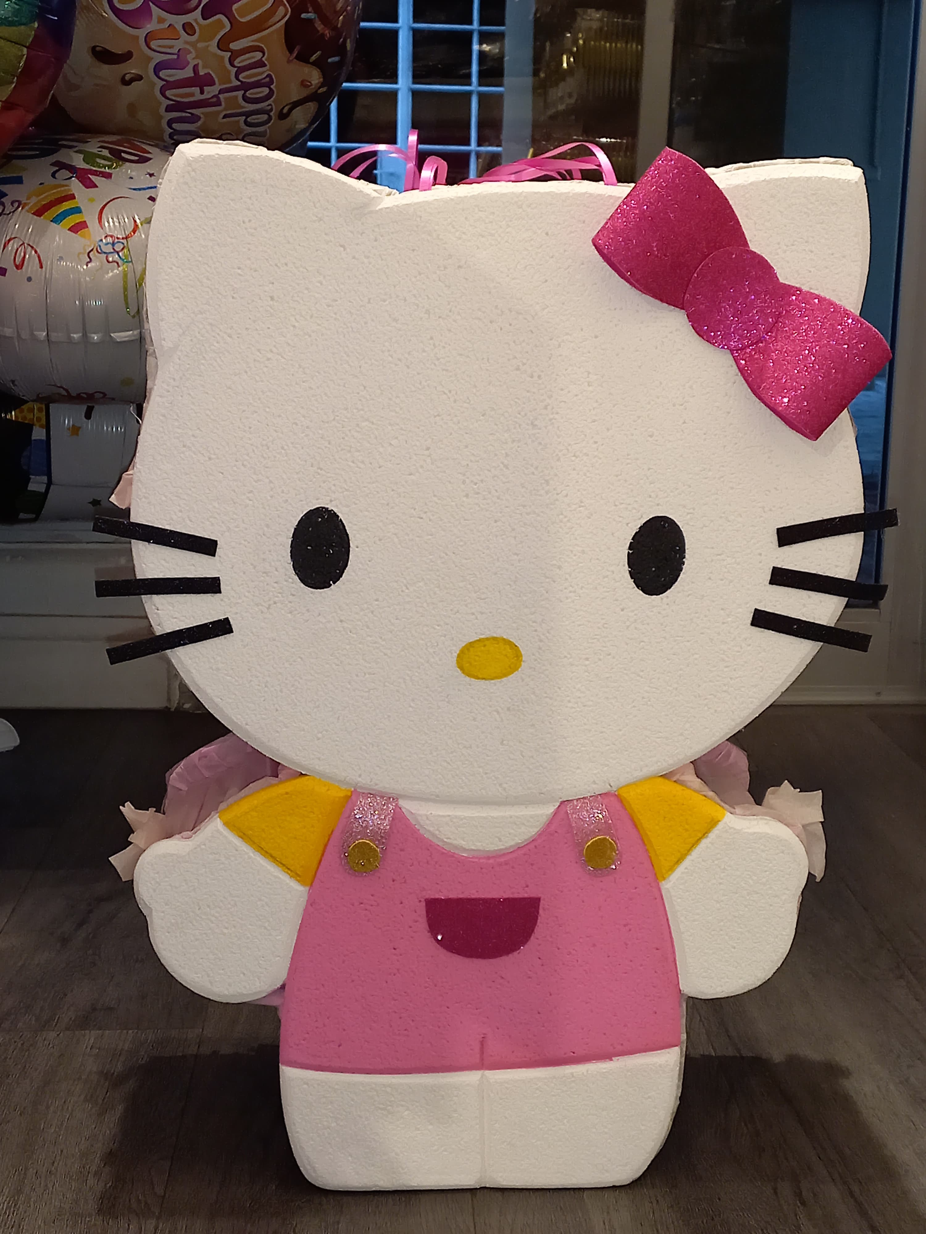 Hello Kitty Pinata