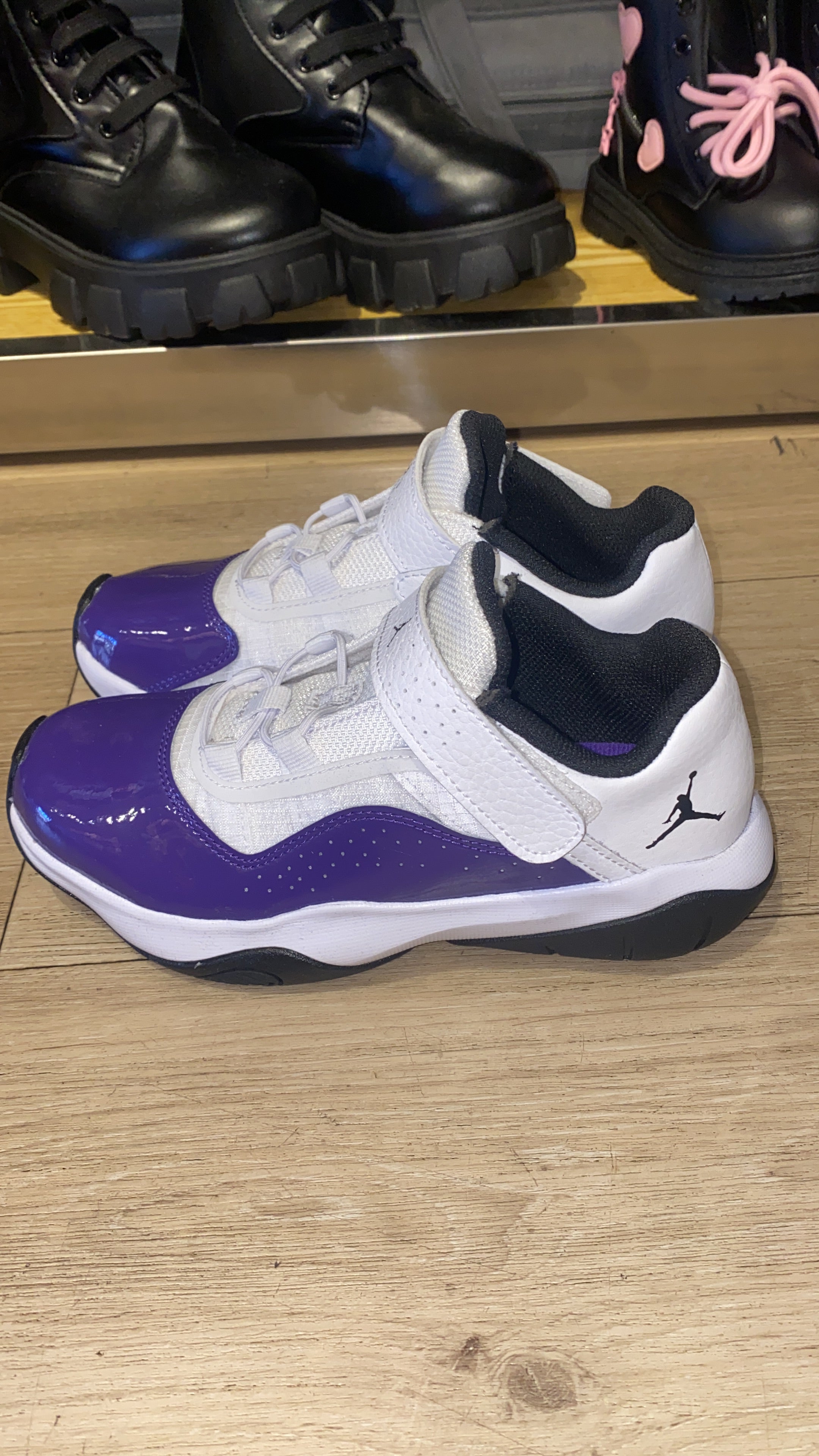 Nike Jordan Sneakers Size US 1y