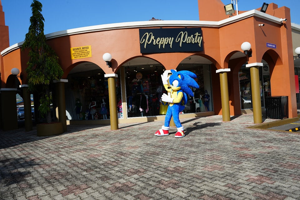 Sonic  Mascot (Rental Only) - Preppy Kids (Grand Bazaar)