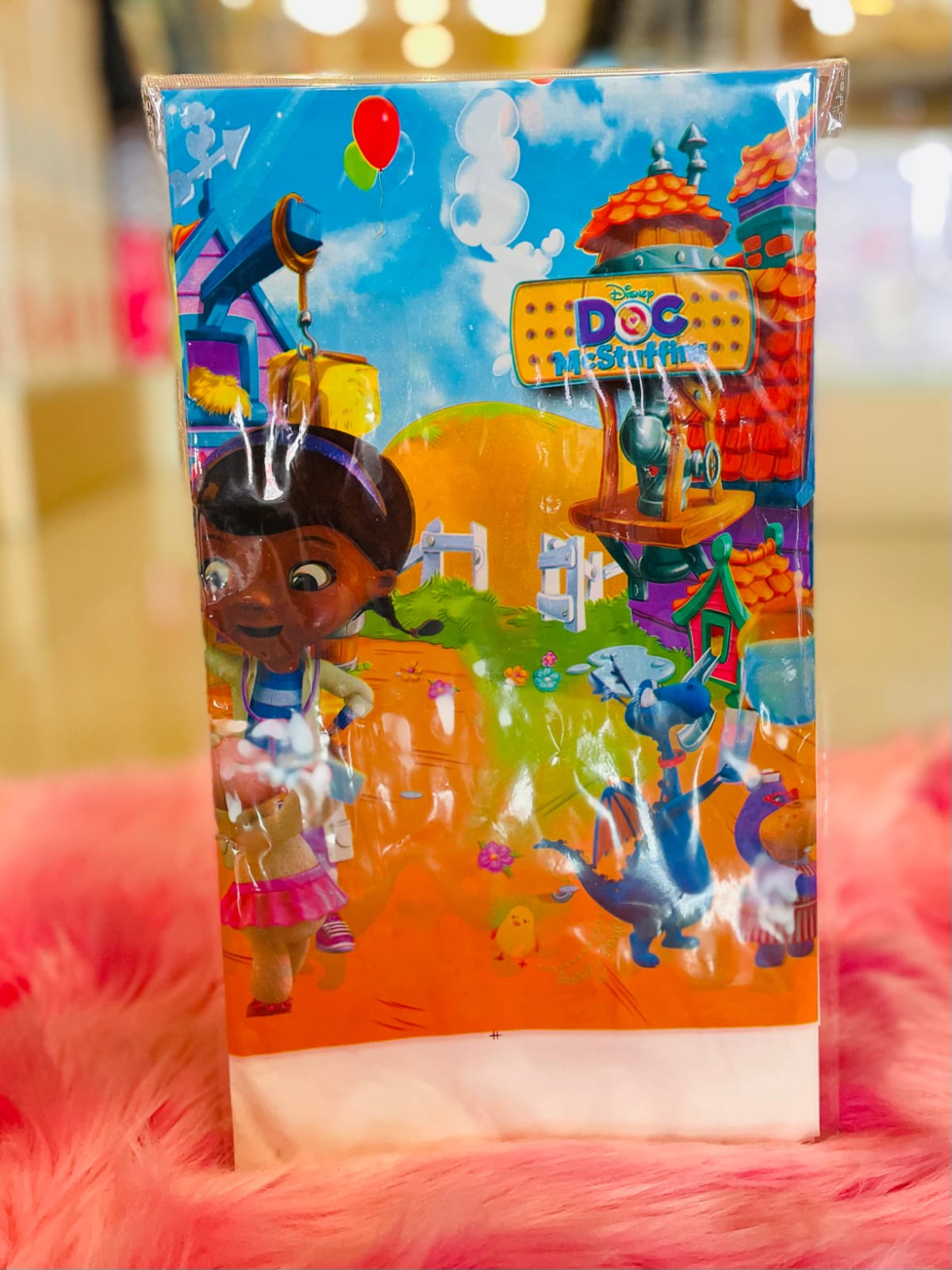 Doc mc. Stuffin Tablecloth - Preppy Kids (Grand Bazaar)