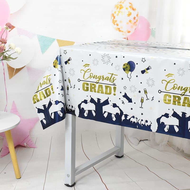 Congratulations Grad Tablecloth - Preppy Kids (Grand Bazaar)