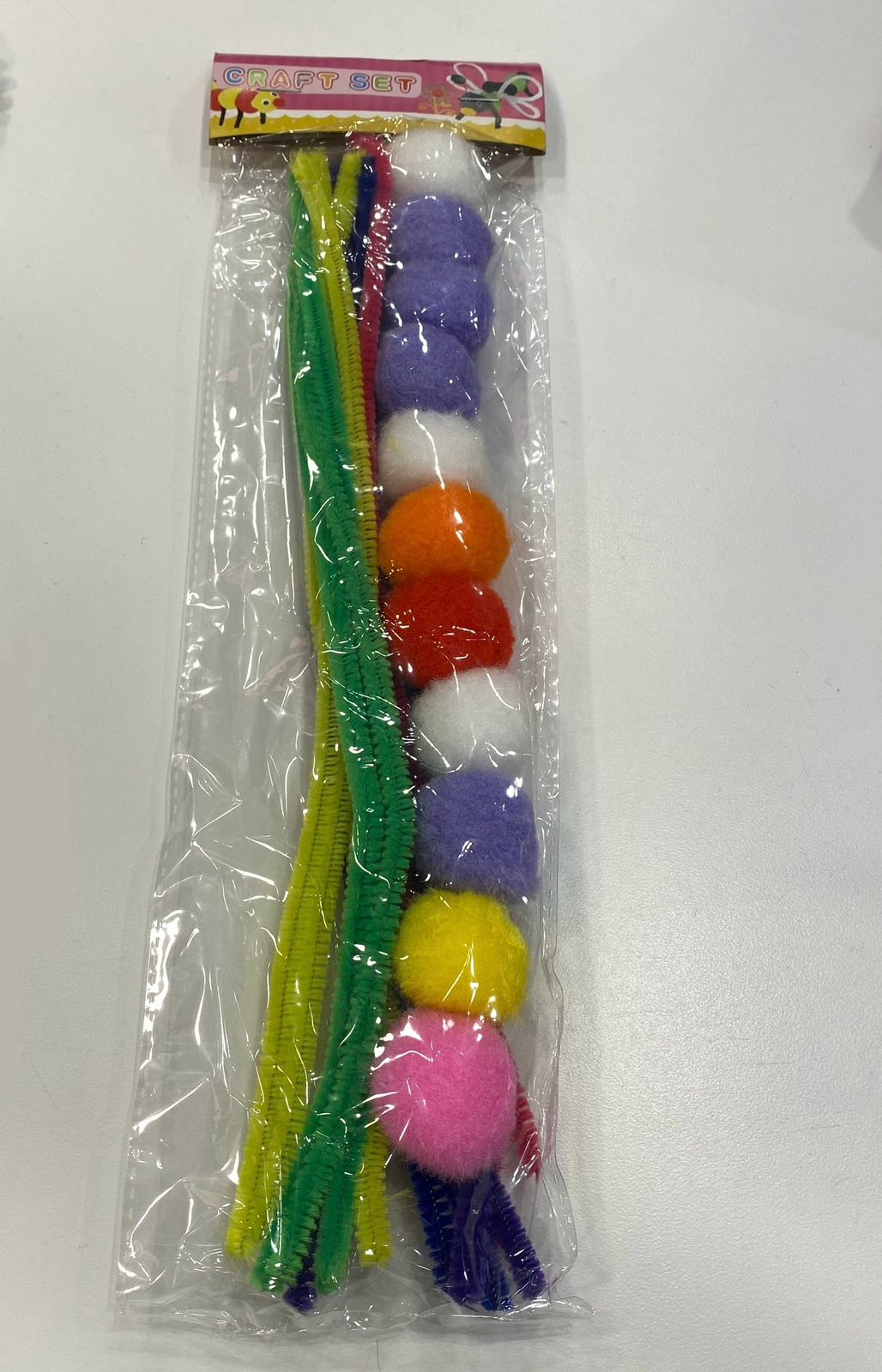 Pom Pom Balls & Pipe cleaner Craft Set - Preppy Kids (Grand Bazaar)