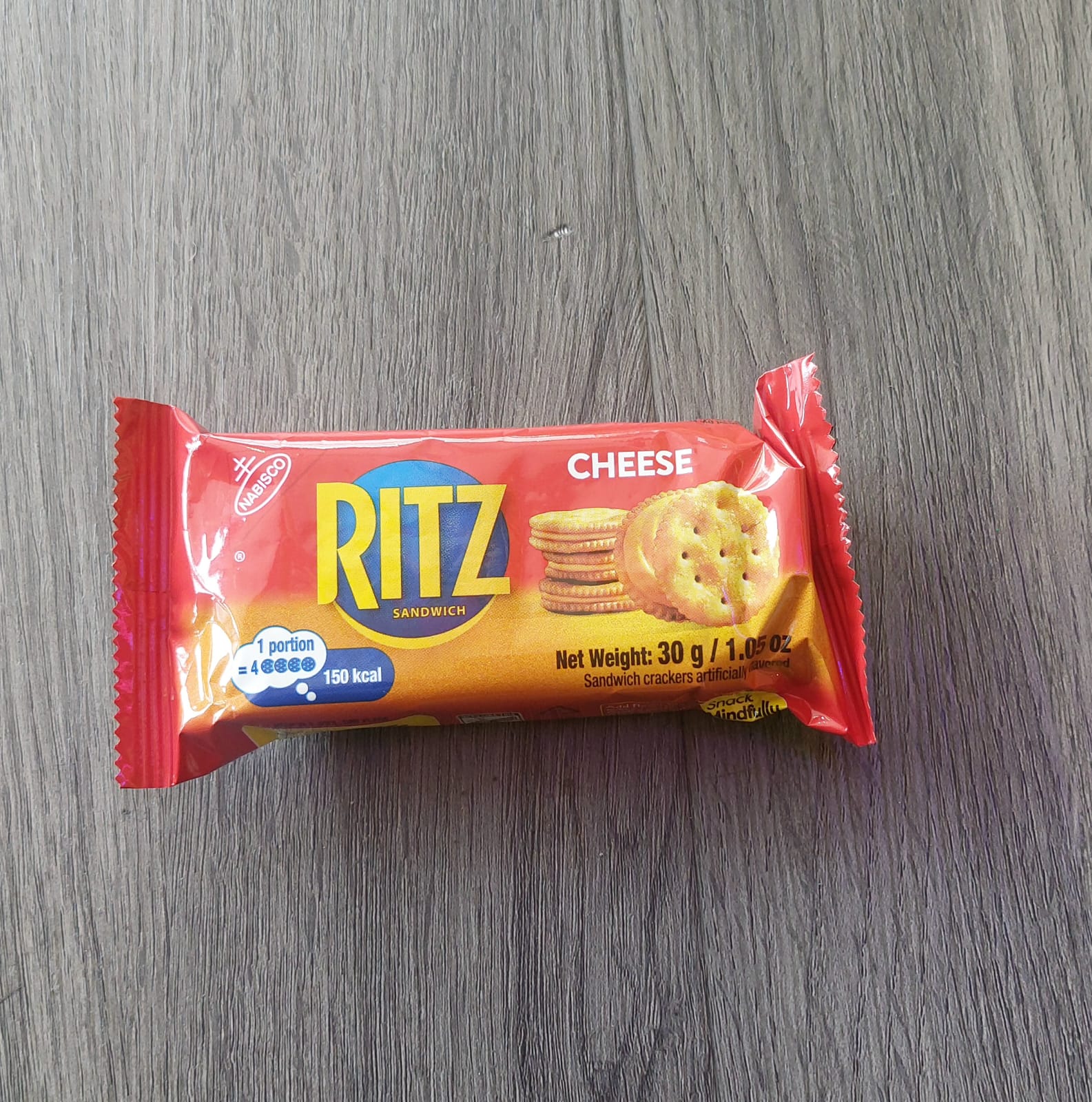 Ritz Queso Regular 4 pk (30 g) snack biscuit