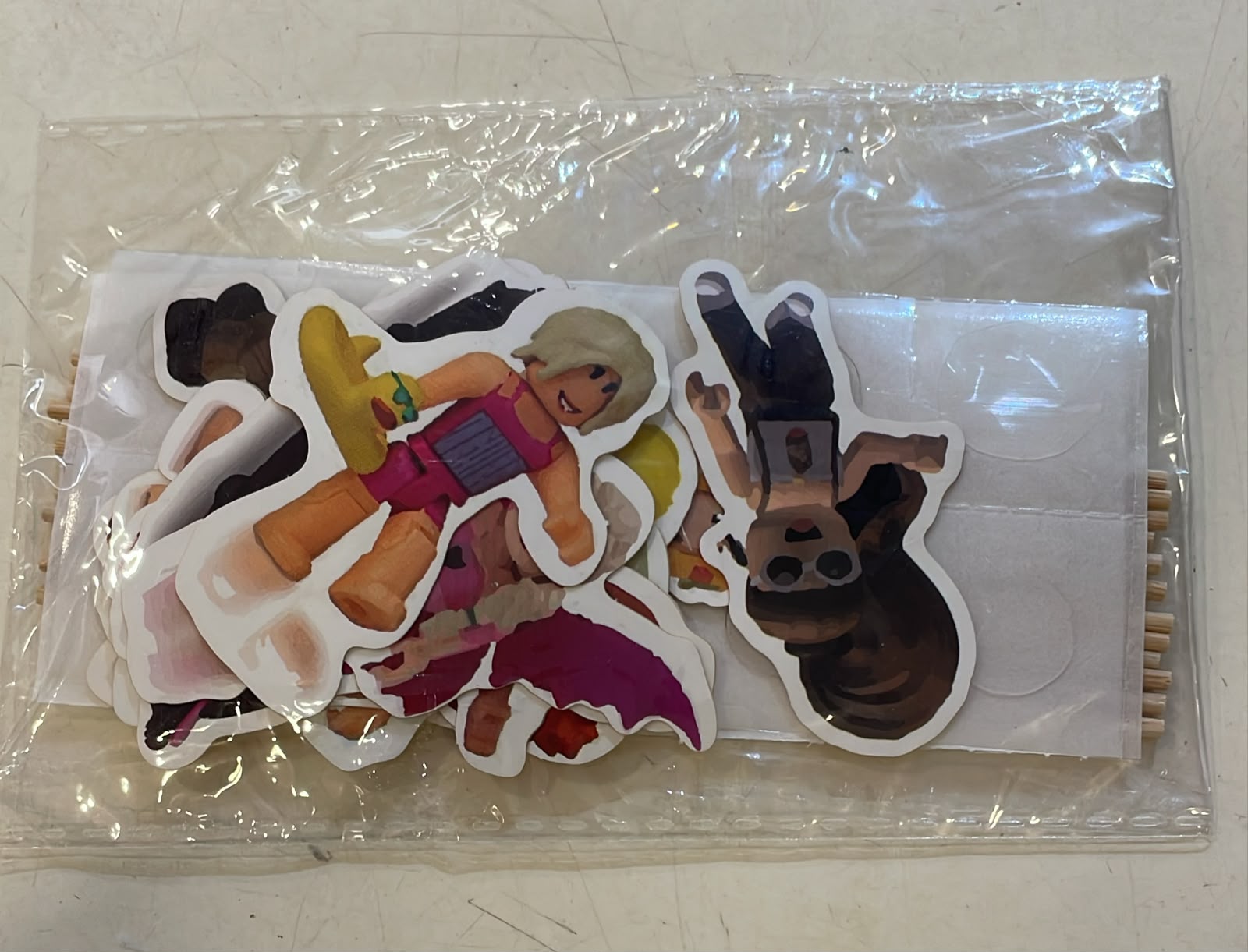 Roblox Girls 12pcs Cupcake Toppers