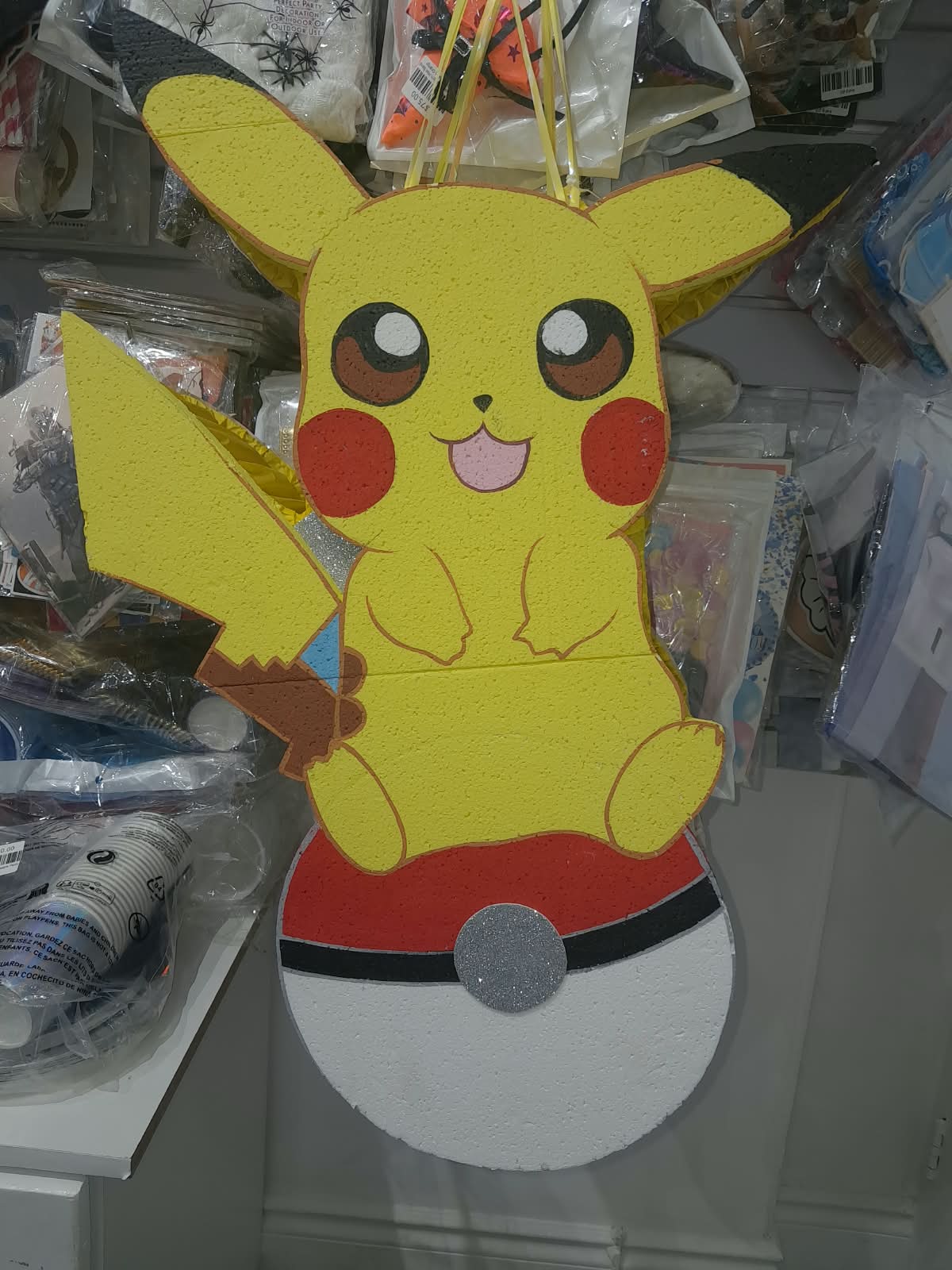 P0kemon Pikachu Pinata Party