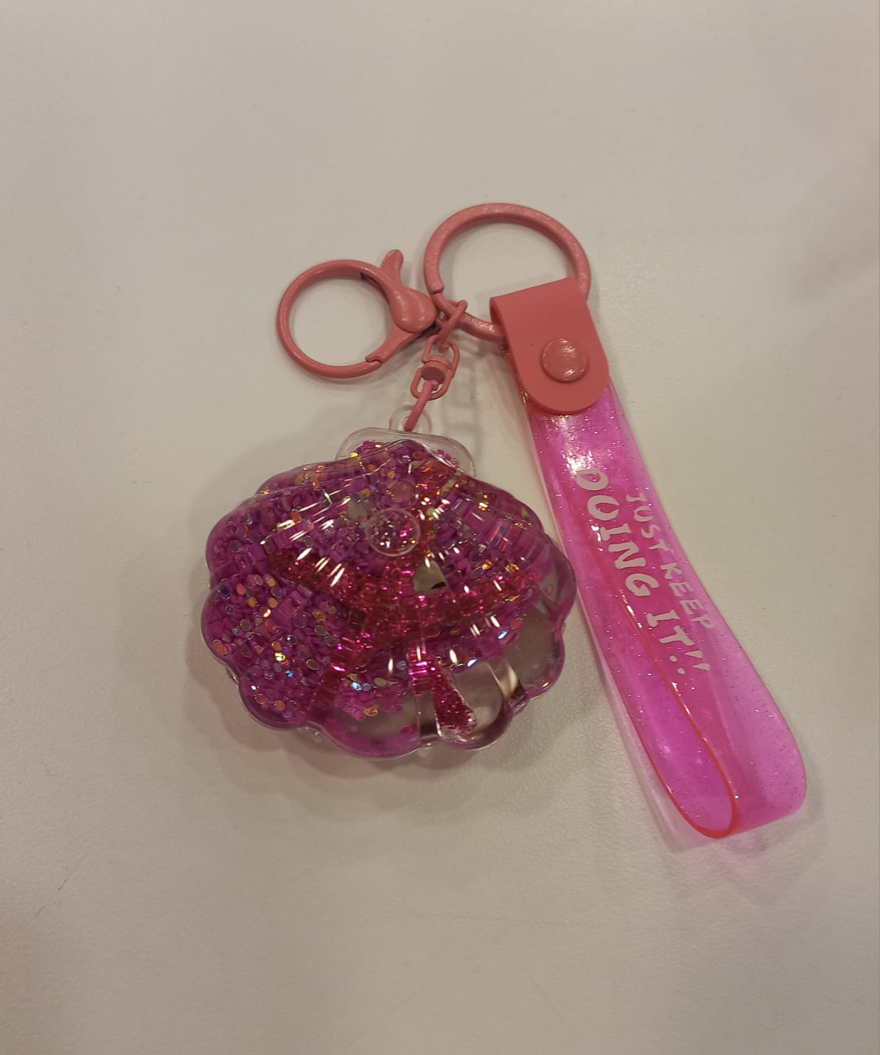 Acrylic Moving Liquid SeaShell Keychain - Preppy Kids (Grand Bazaar)