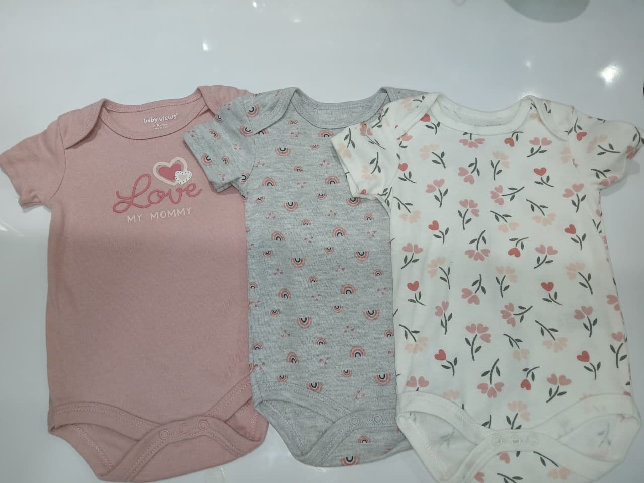 Baby views Love my mommy girl&