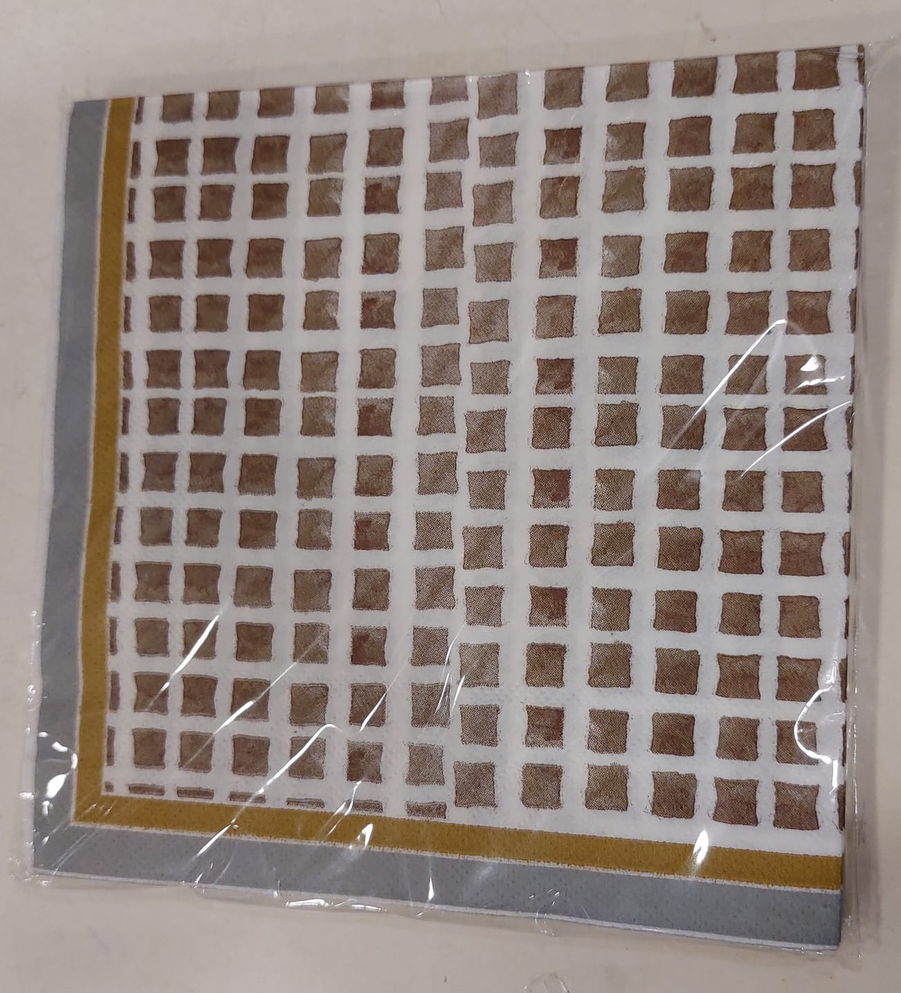 White gold squares napkins Disposable (20pcs) - Preppy Kids (Grand Bazaar)