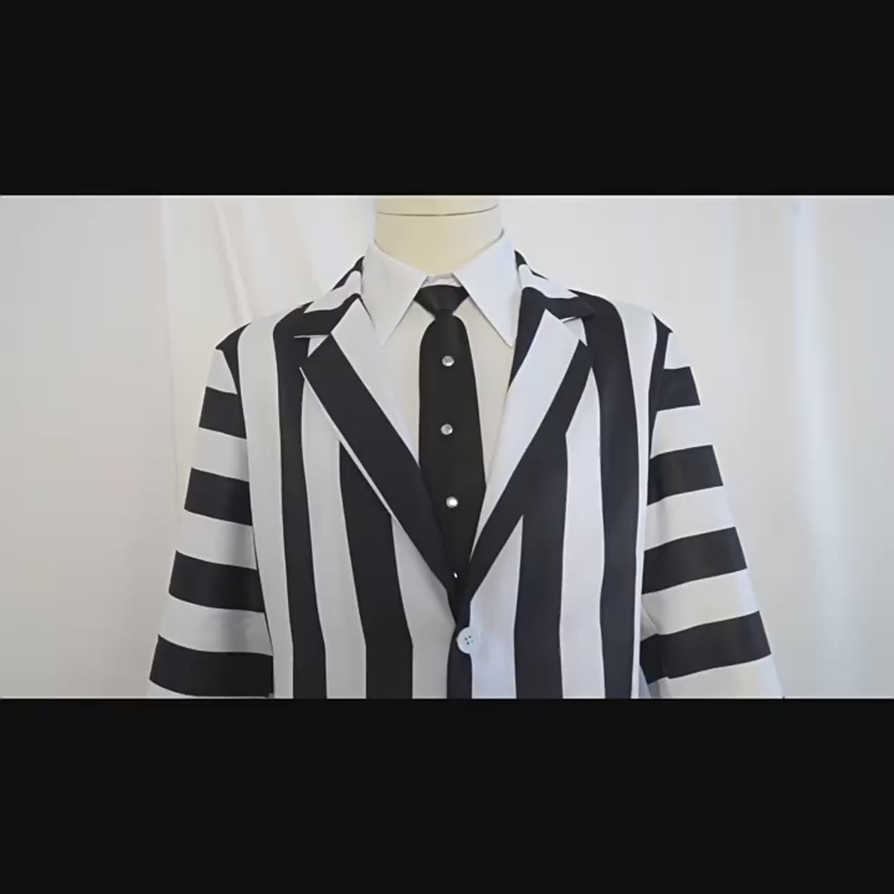 Beetlejuice cosplay costume outfit
