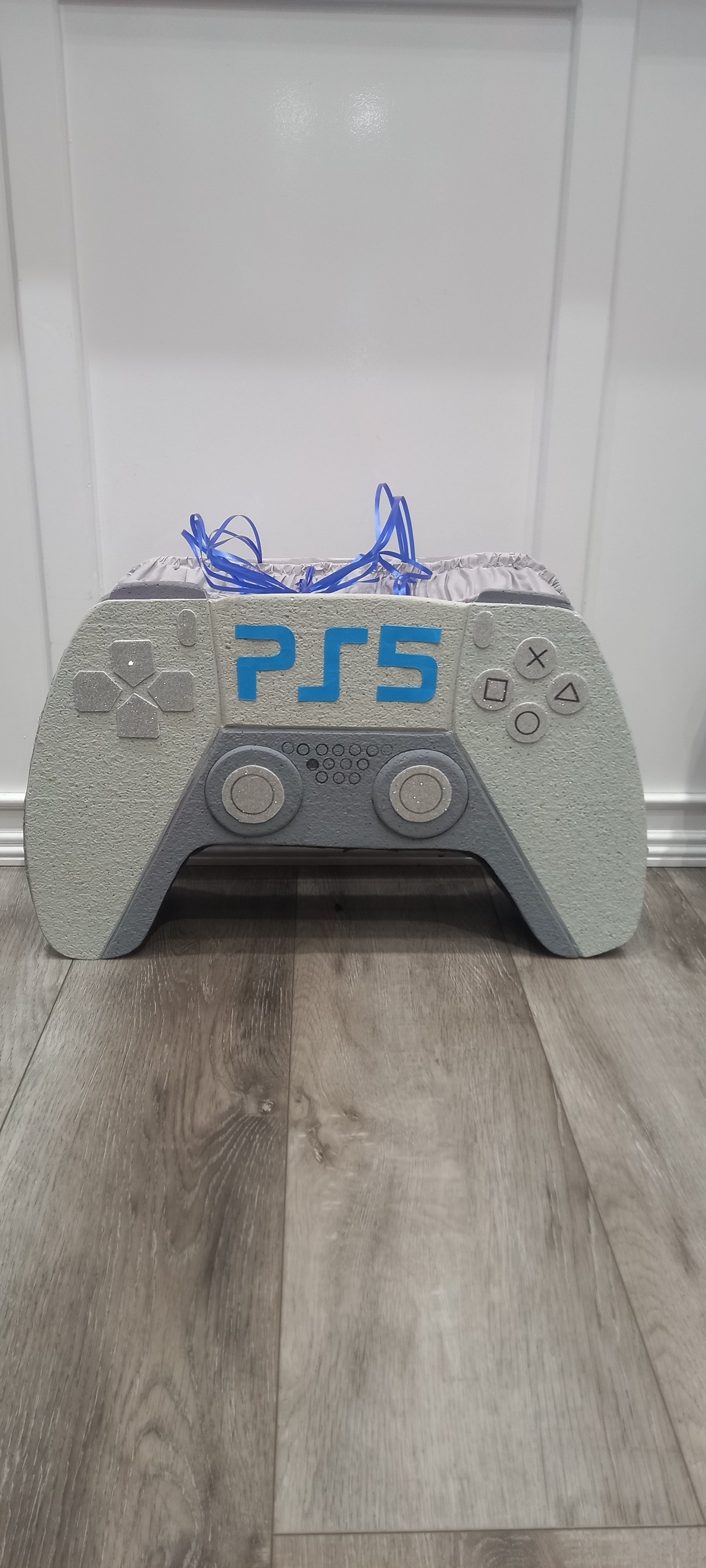 PS5 Game Controller Pinata Party