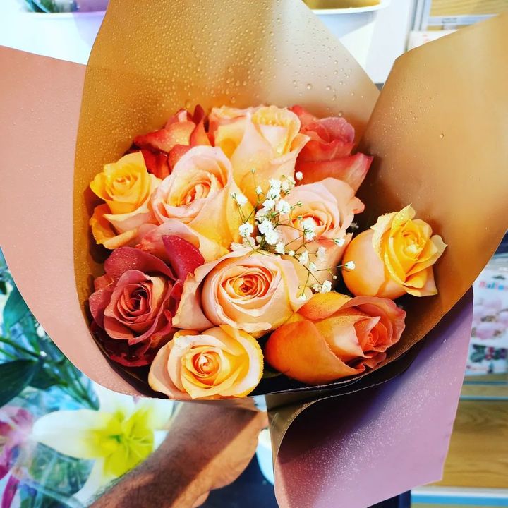 Dozen Roses Special Bouquet