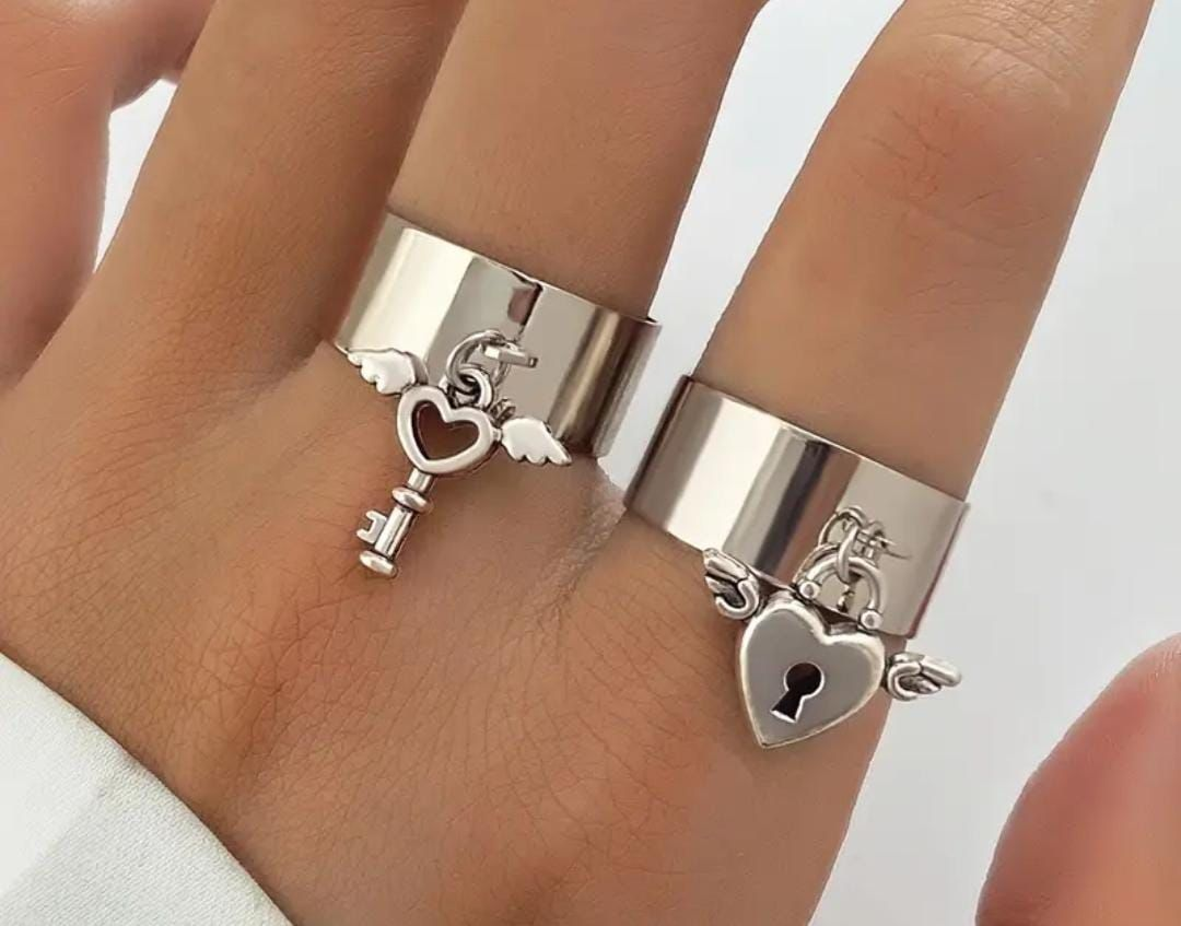 Mathing Rings Snap Heart Couple's Wings Heart Matching Ring Set | Preppy Kids Trinidad