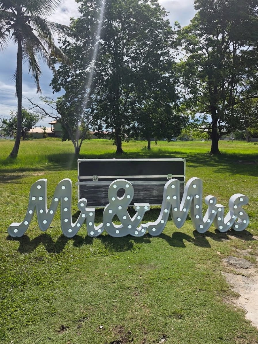 Marquee Letters Mr &amp; Mrs Wedding Rental Sign (3ft)