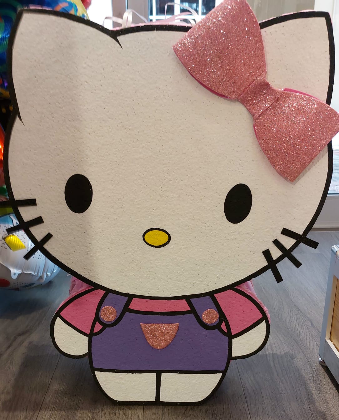Hello Kitty  Pinata