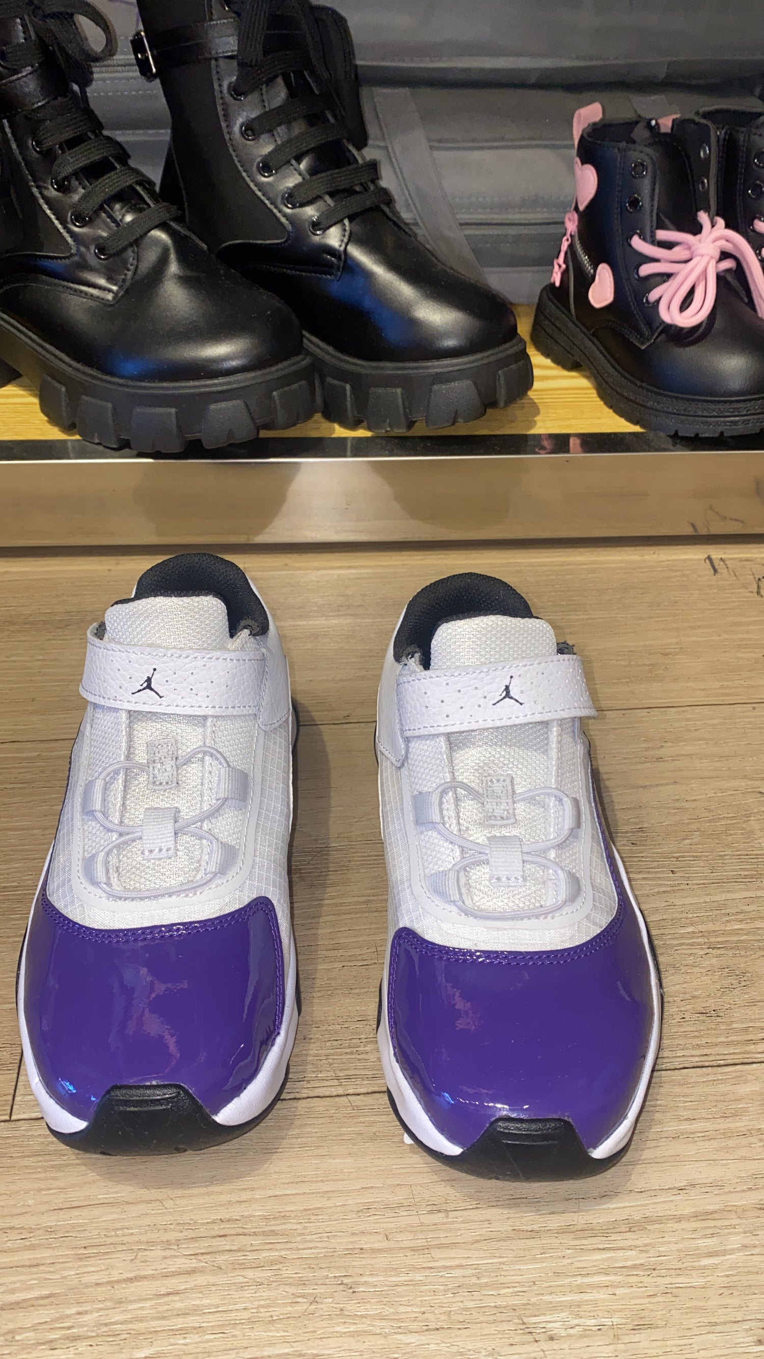 Nike Jordan Sneakers Size US 1y