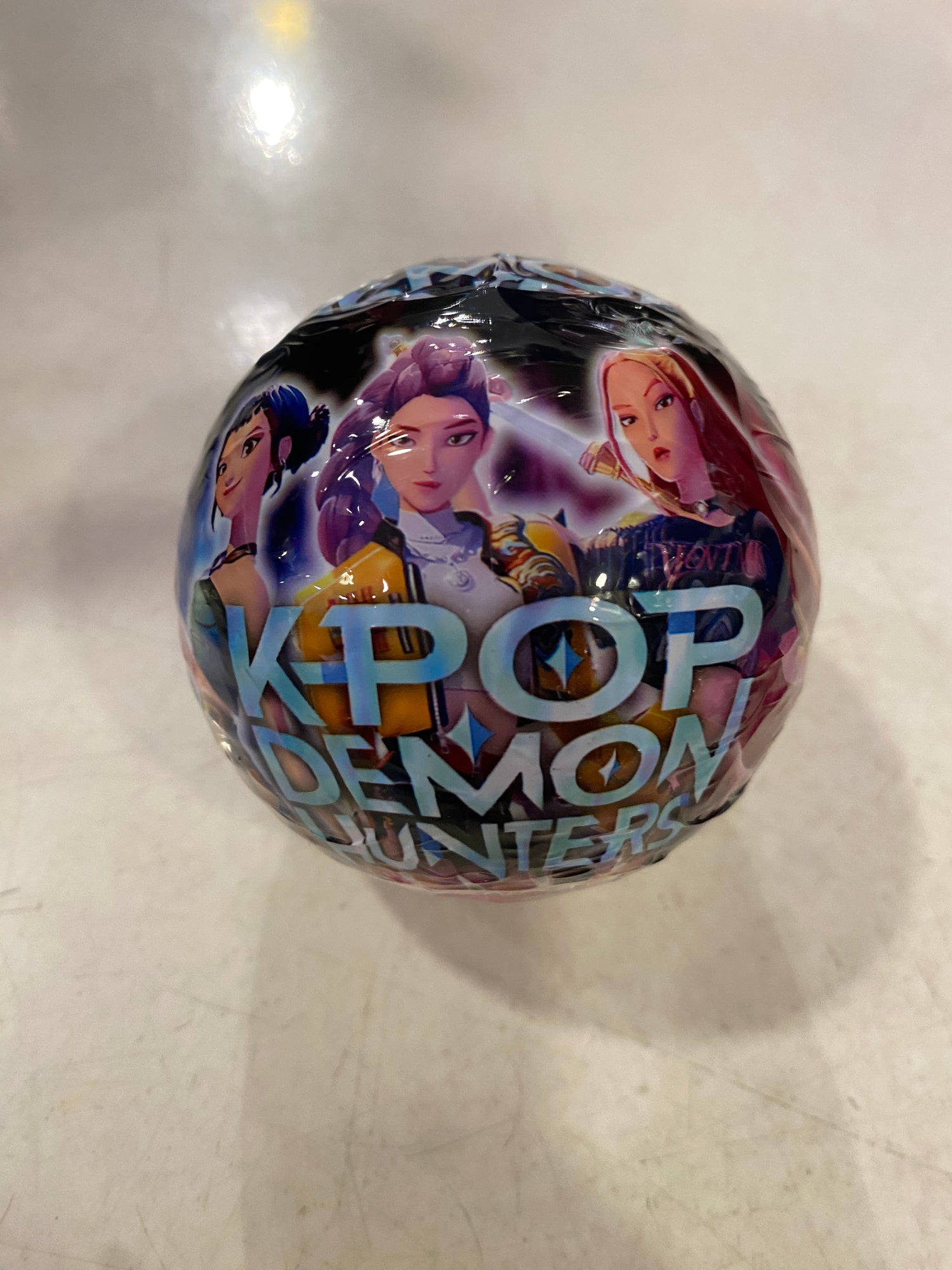 Kpop Demon HunterMini Surprise Ball)