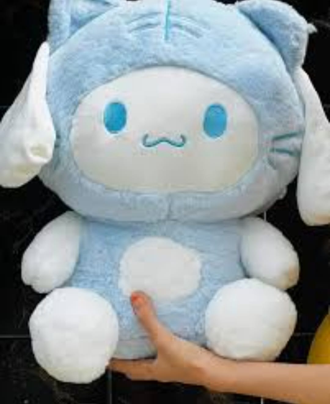 Cinnamon Roll Plushie