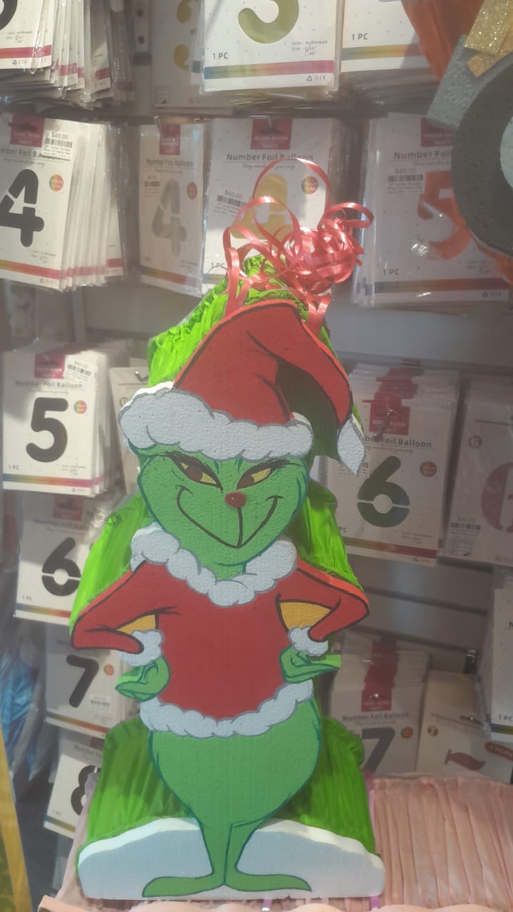 Grinch Pinata Party