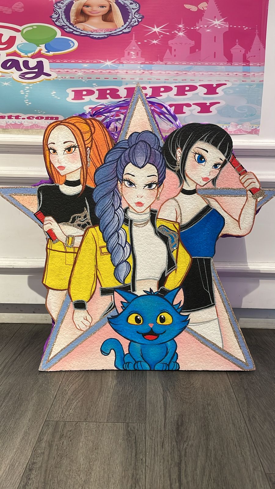 Kpop Demon Hunters Huntrix Pinata
