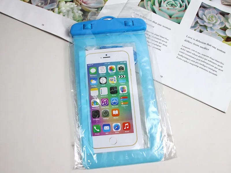 Transparent , Waterproof phone protector