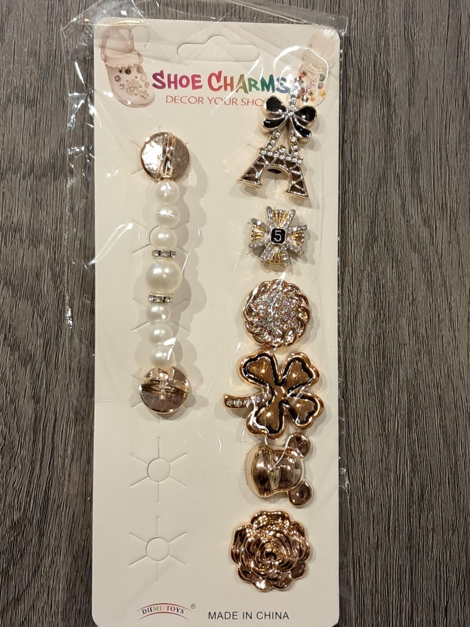 Gold Pearls Stylish Decorative Croc Charm Set (7PCS)