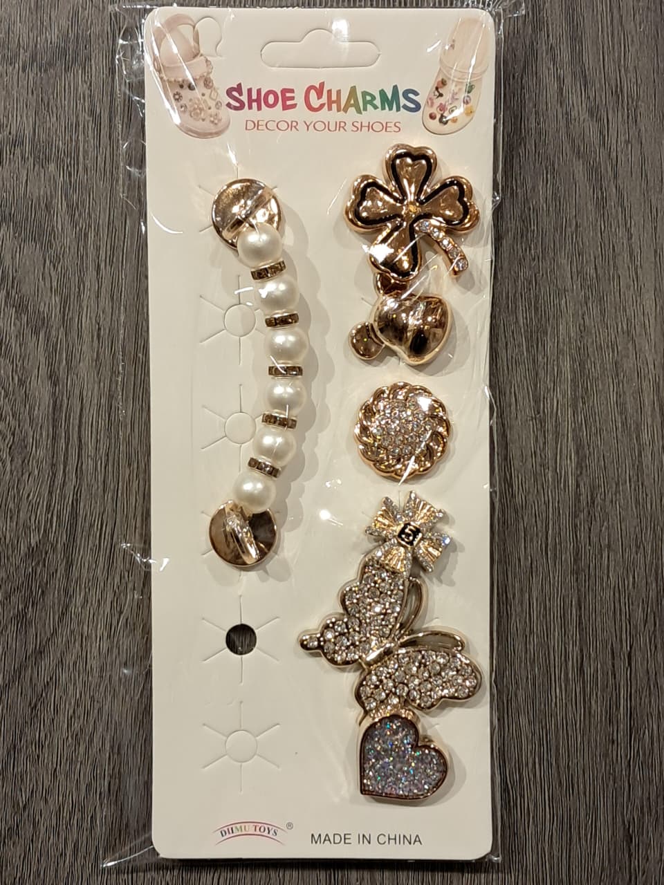 Gold Pearls Stylish Decorative Croc Charm Set (7PCS)