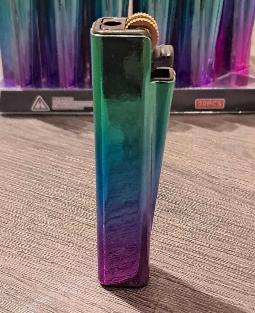 Metal Case Flint Lighters (Multicolored)