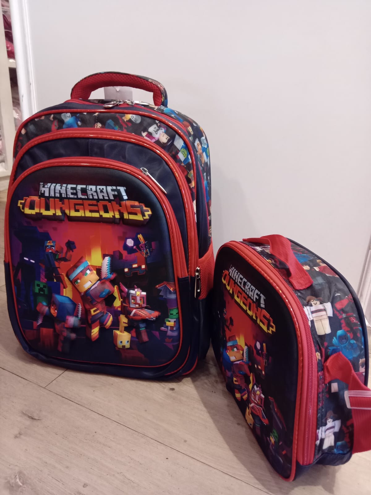 Minecraft Dungeons 2pc Backpack Set 17 inch
