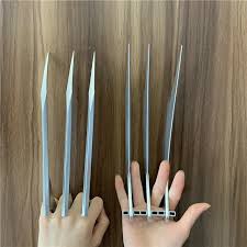 Wolverine costume claws