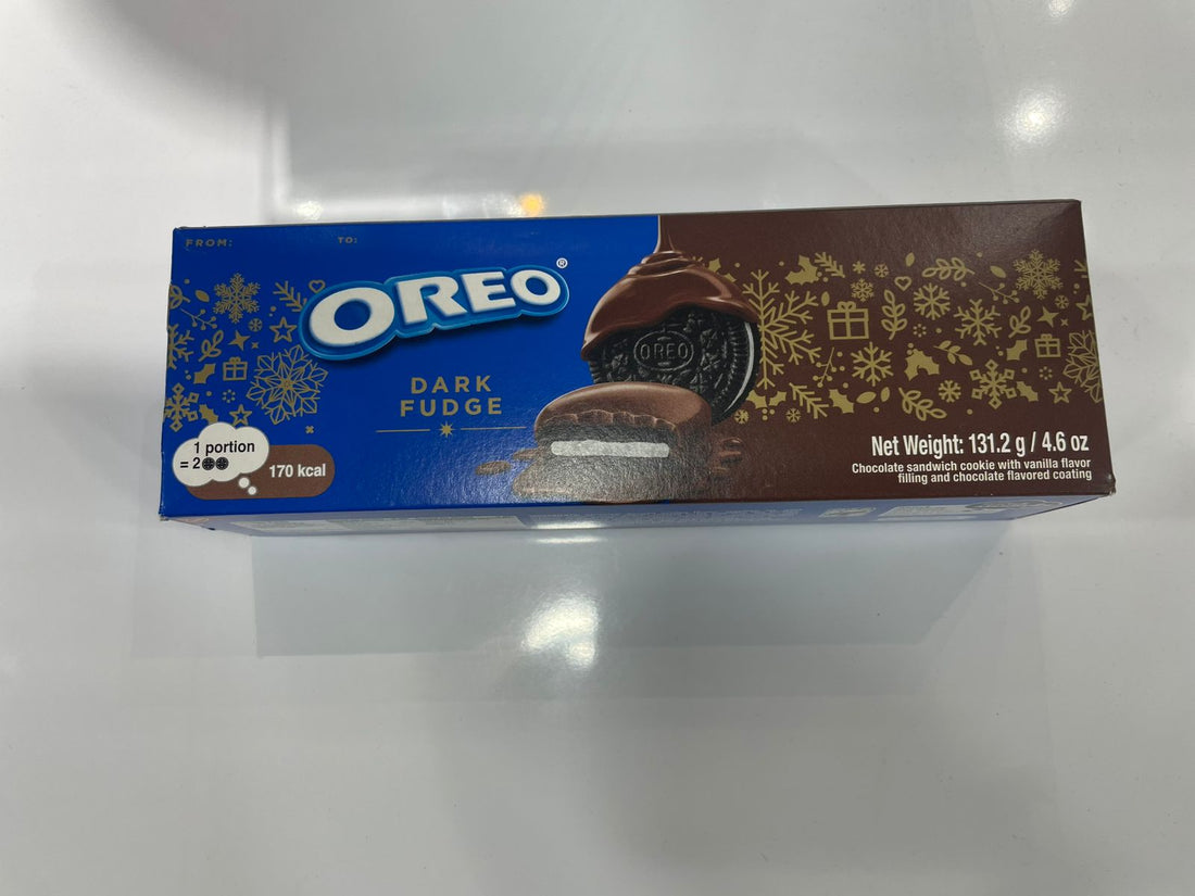 Christmas Dark Fudge Oreo Roll (131.2g) snack biscuit