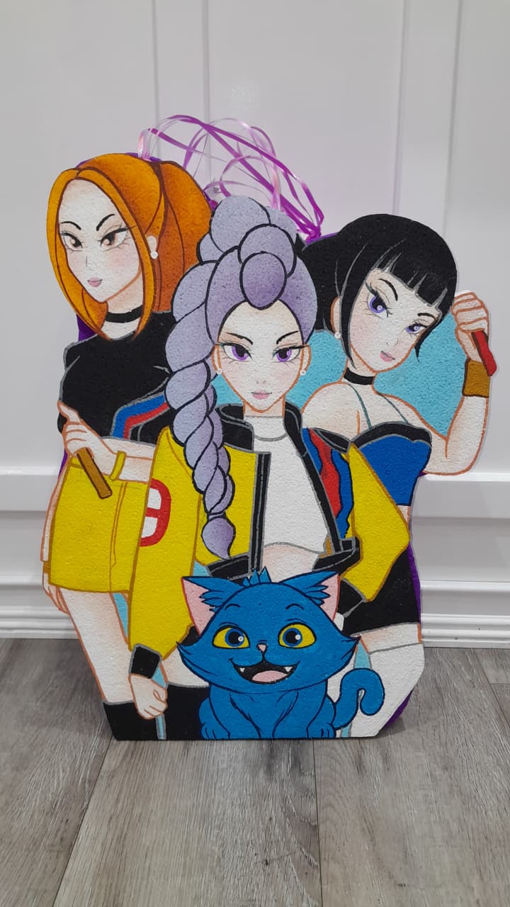 Kpop Demon Hunters Huntrix Pinata 3