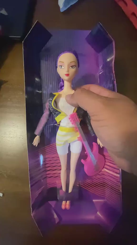 Golden Zoey Musical Doll Kpop Demon Hunter