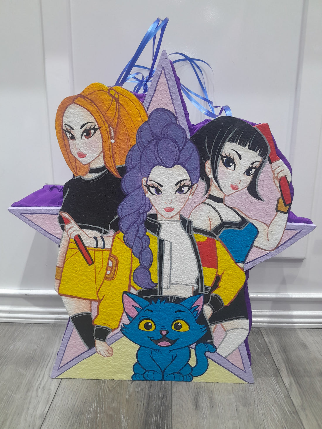 Kpop Demon Hunters Huntrix Pinata 2