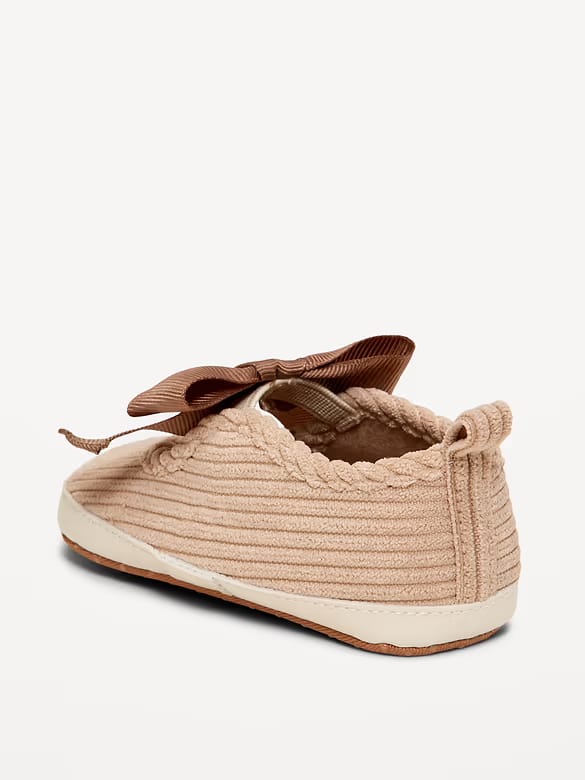 Old navy neutral corduroy bow baby sneakers