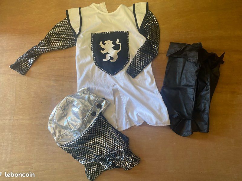 White Medieval Crusader Costume